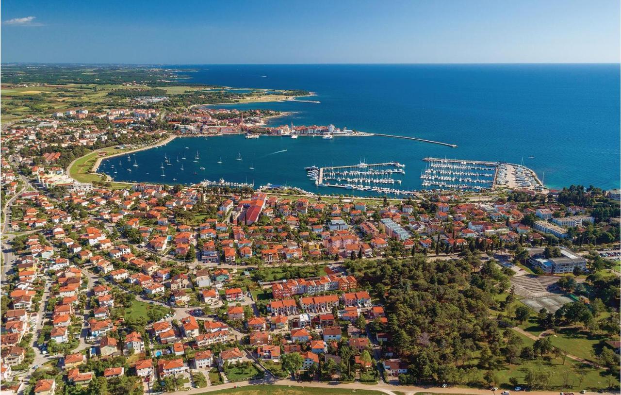 Stunning Apartment In Umag With Wifi Buitenkant foto